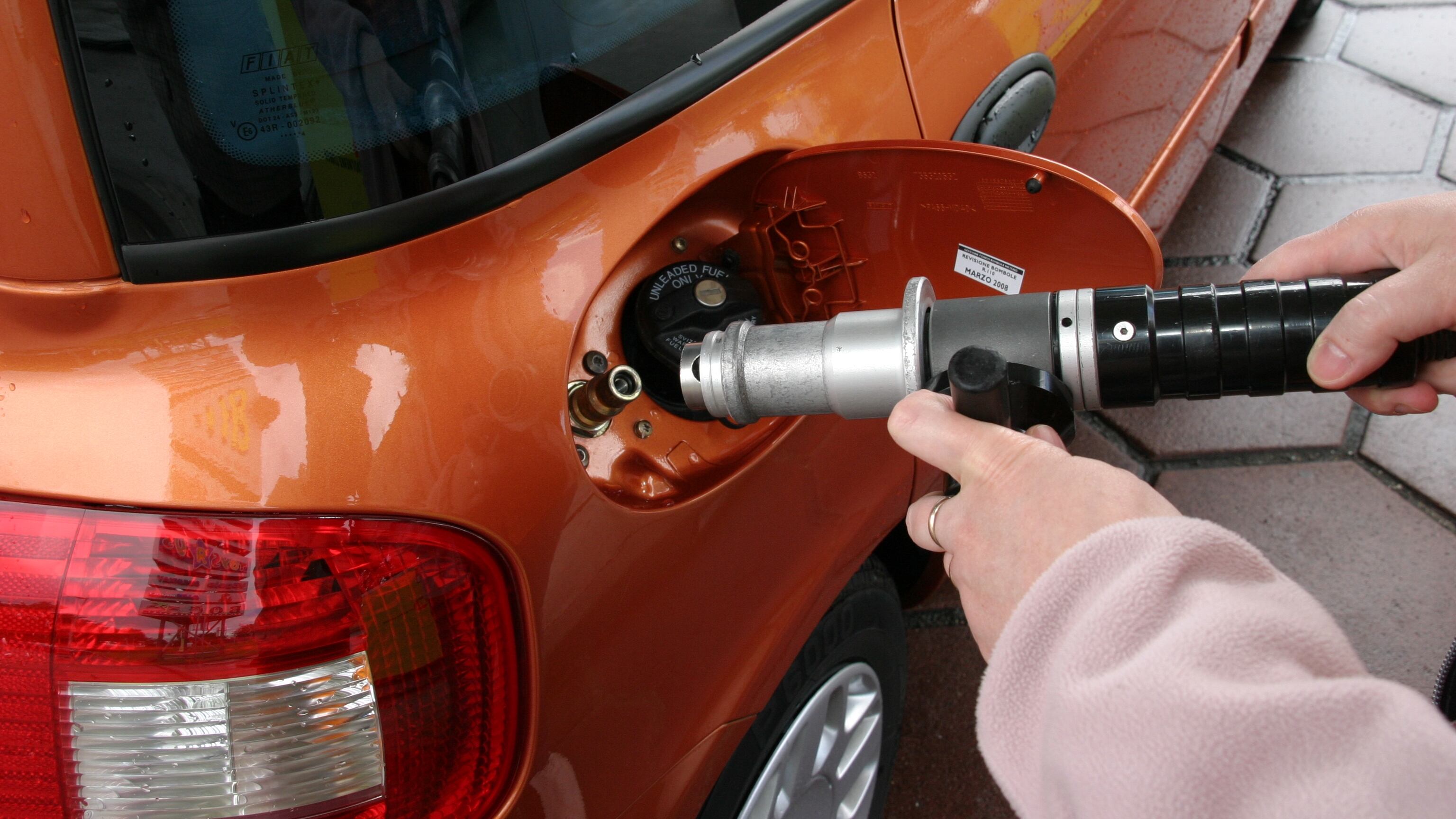 La ong va all'attacco: "I motori a gas? Andrebbero tassati come i diesel"