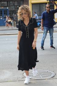 Rita Ora sexy in reggiseno 25