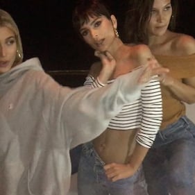 Emily Ratajkowski, lato b esplosivo per l'estate 31