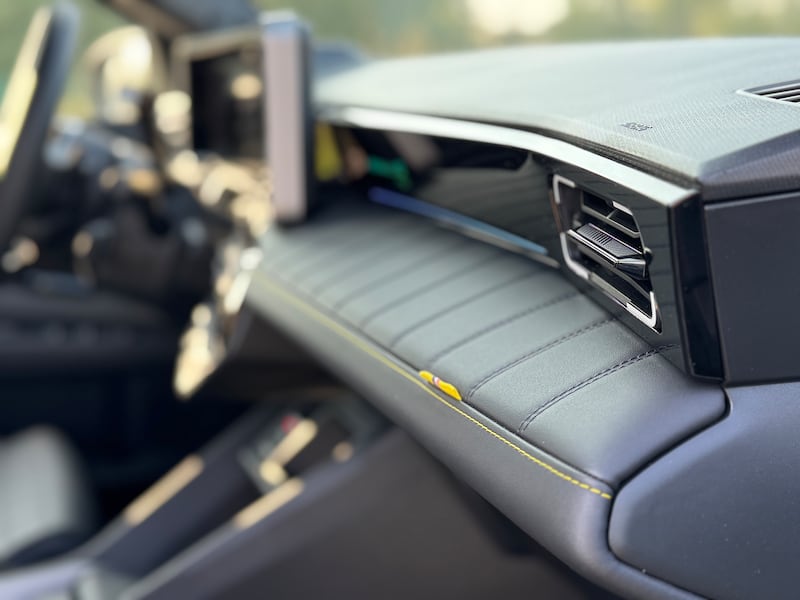 Renault 4 E-Tech: guarda la gallery della nuova proposta francese per la città 15