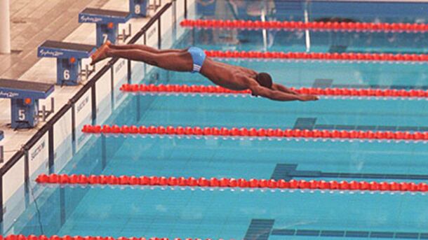 Eric l'anguilla, il nuotatore più lento delle Olimpiadi: non aveva mai visto prima una piscina
