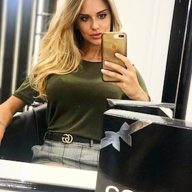 Lady Rugani mozzafiato su Instagram: i suoi scatti infiammano i social 9
