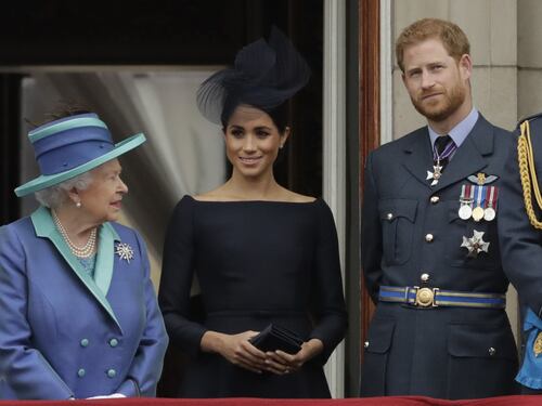 Cosa significa veramente il comunicato della Regina su Harry e Meghan? Lo rivela una psicologa