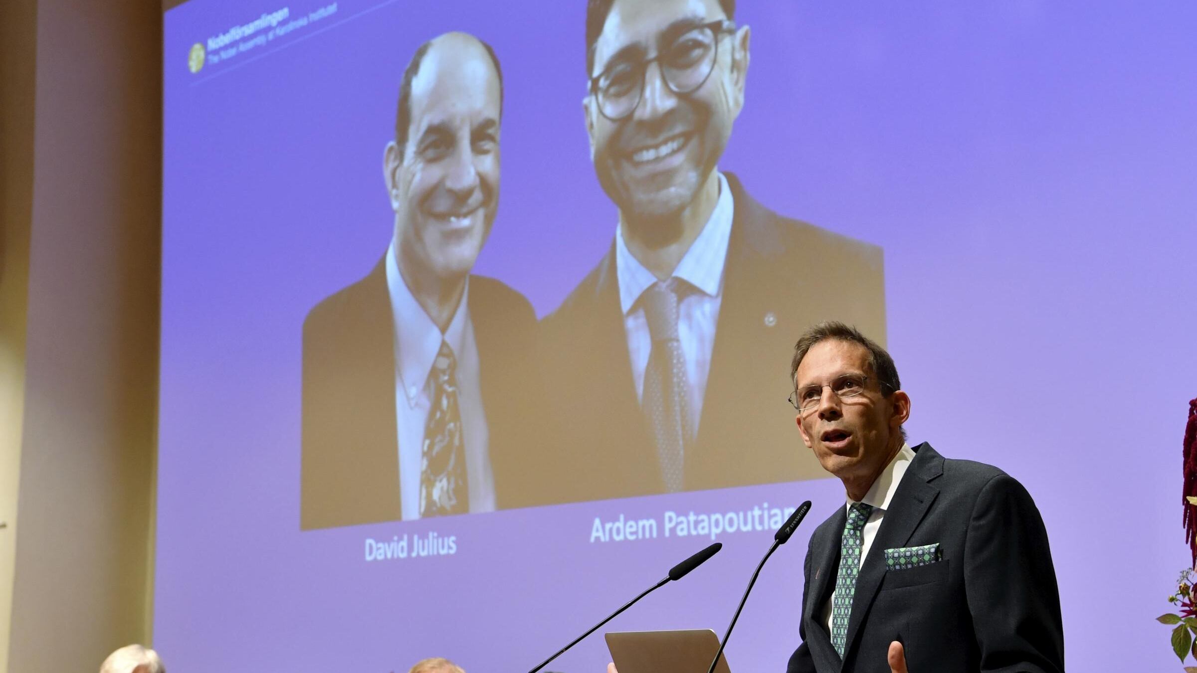 Stoccolma evita il Covid. Il Nobel agli scienziati che "esplorano" il tatto