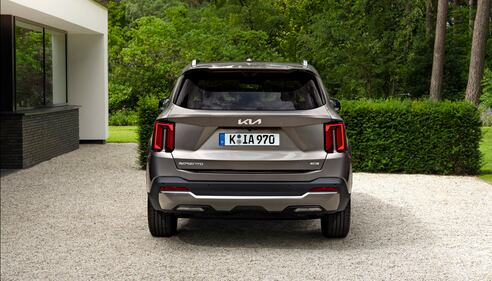 Kia Sorento PHEV 2025: guarda la gallery del nuovo SUV ibrido plug-in 6