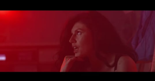 Giusy Ferreri e Baby K: video hot per "Roma-Bangkok" 16