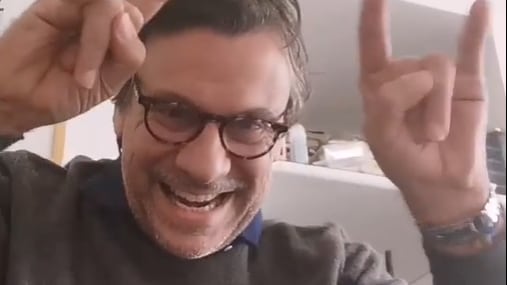 Nicola Porro: "Facciamo le corna, ho sconfitto il coronavirus in cinque giorni"