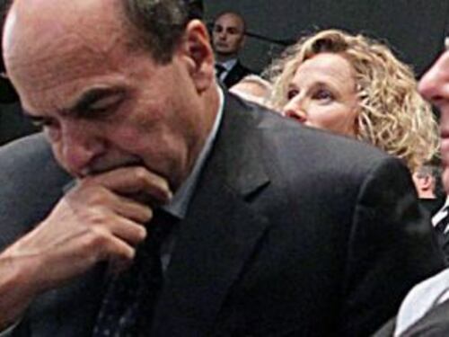 L'inciucio Monti-Bersani: Il segretario Pd premier Casini al Senato, Draghi al Colle