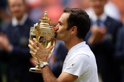 Roger Federer trionfa a Wimbledon: le foto più belle 5