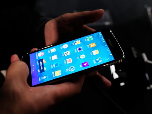 Il nuovo smartphone? Piccolo, ricco e low cost