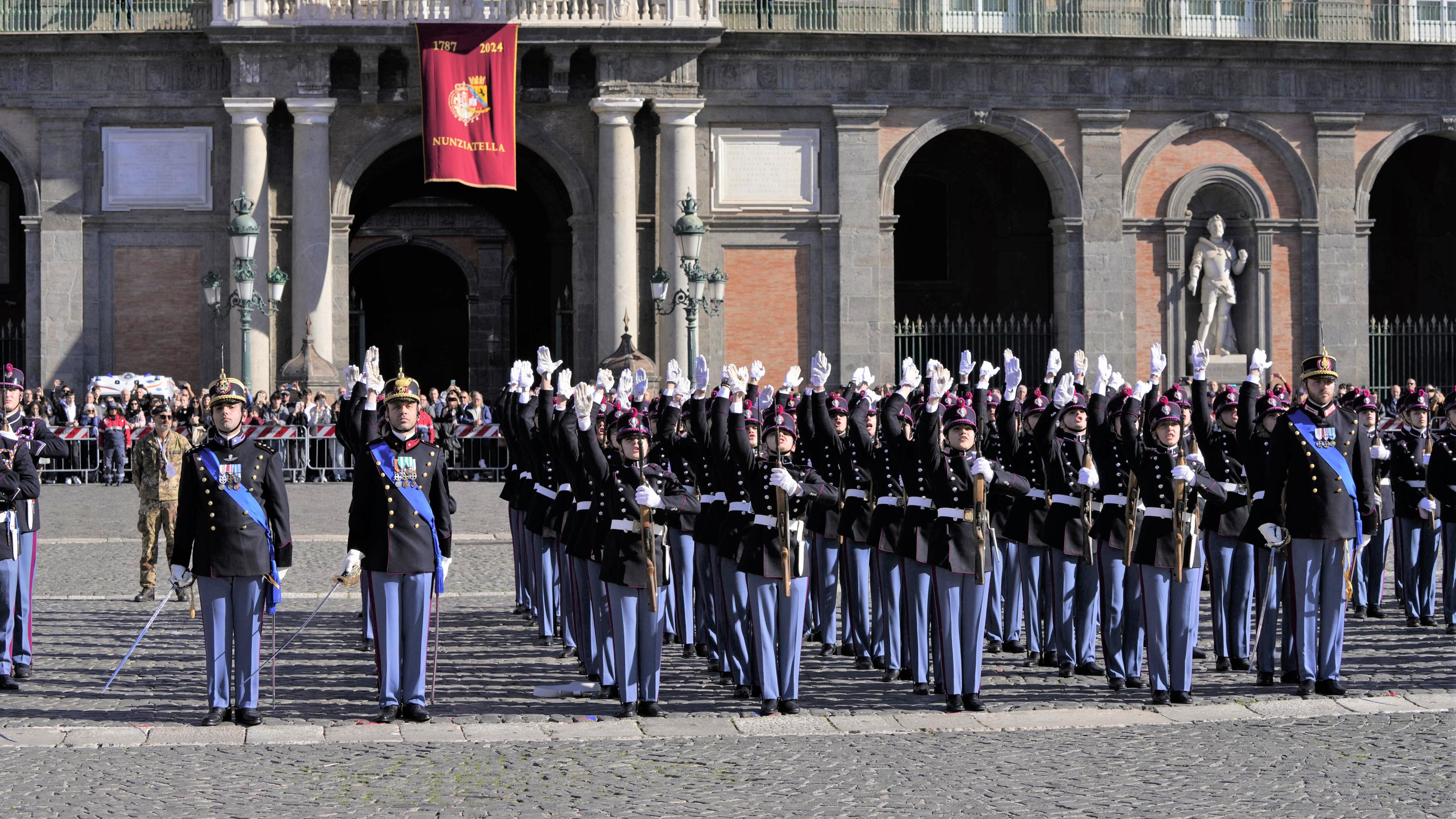 Esercito, giuramento solenne degli allievi della Scuola Militare “Nunziatella”
