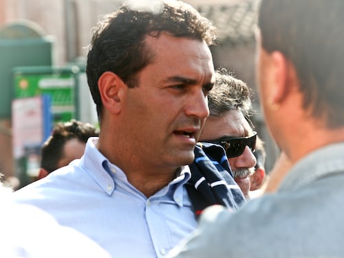 De Magistris ai migranti: "Venite a Napoli, vi prendo coi gommoni"