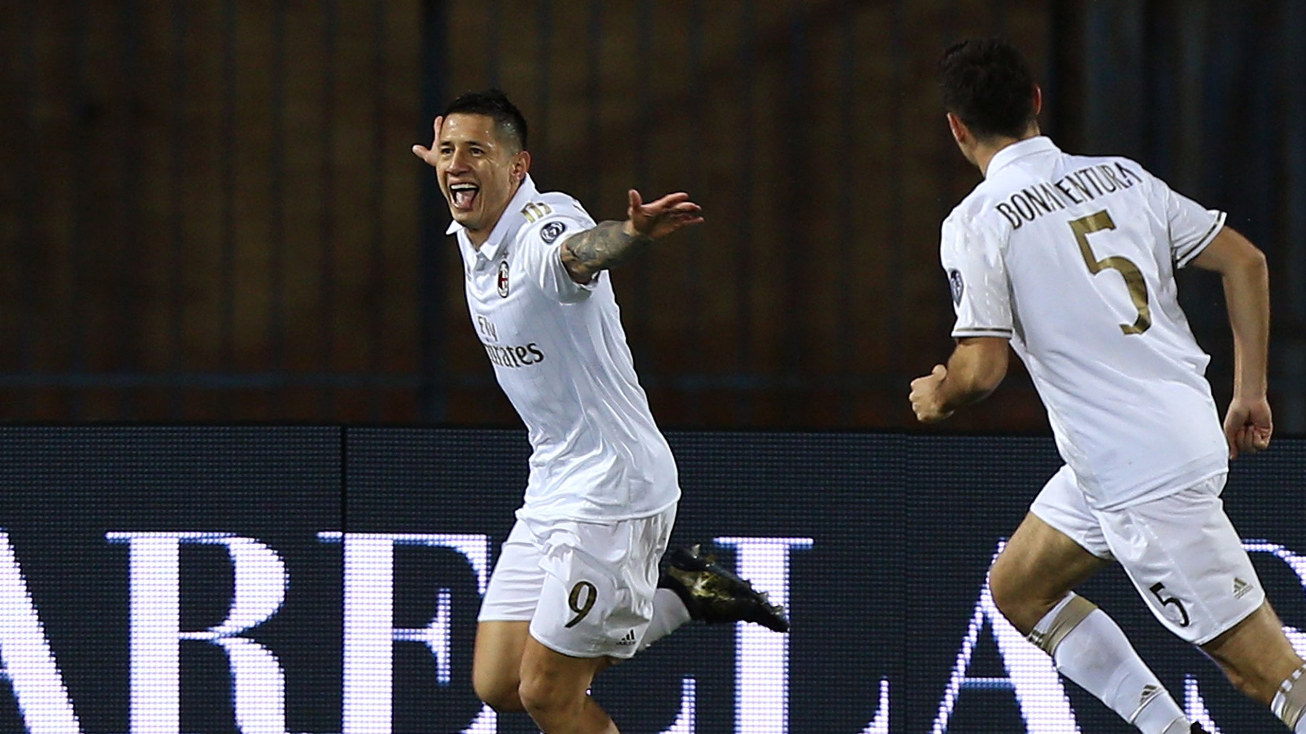 È sempre più il Milan di Suso. Notte da secondi della classe