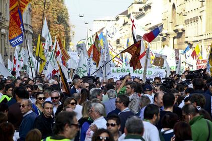 La Lega contro l'immigrazione: "Stop invasione" 17