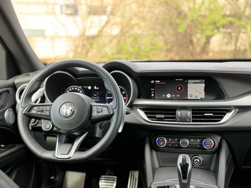 Alfa Romeo Stelvio 2024: guarda la gallery del restyling dell'amato SUV italiano 15