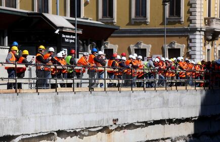 Milano, lo scavo della metro blu 12