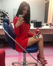 Barbara Francesca Ovieni sexy sui social  6