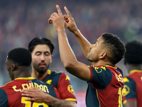 La Roma cade a Marassi e viene agganciata dal Como: il Genoa di De Rossi sorprende i giallorossi