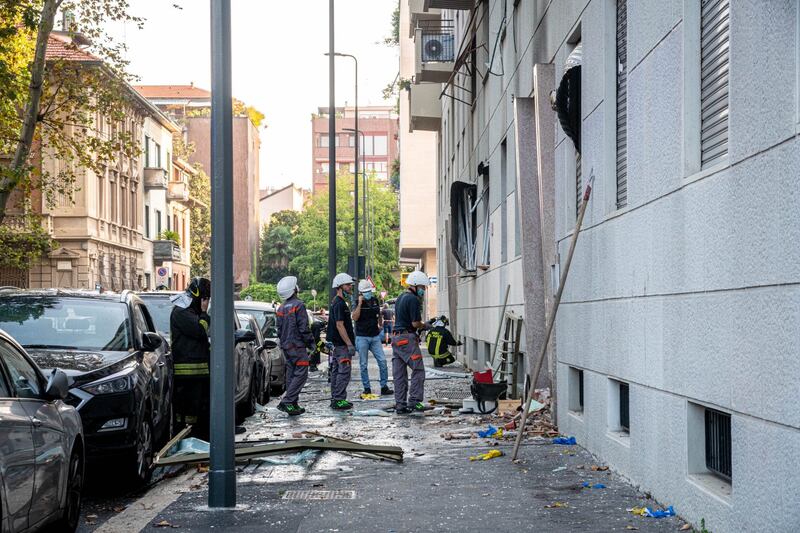 Milano, violenta esplosione in un condominio in piazzale Libia 9