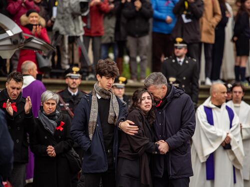 "Sei il mio angelo custode". Il dolore e le lacrime della sorella di Giulia Cecchettin