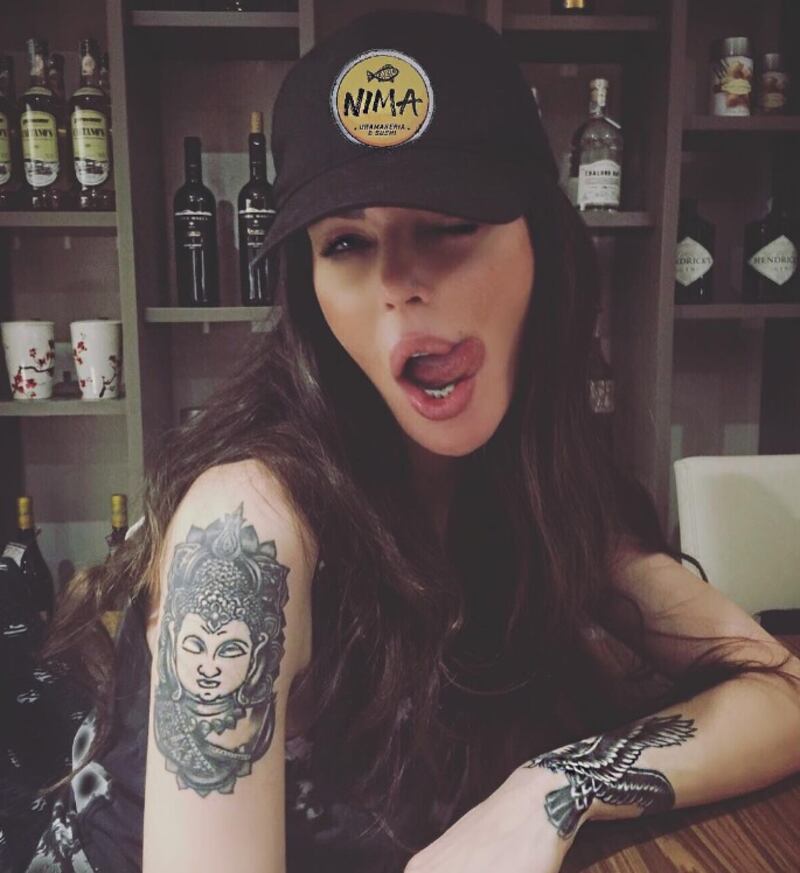 Nina Moric, le foto più sexy su Instagram 34