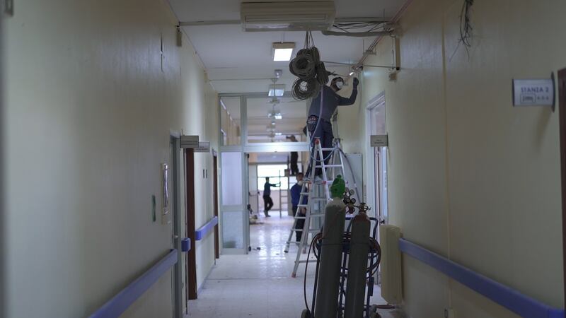 Foggia, le immagini del reparto Covid dell'ospedale Riuniti 8