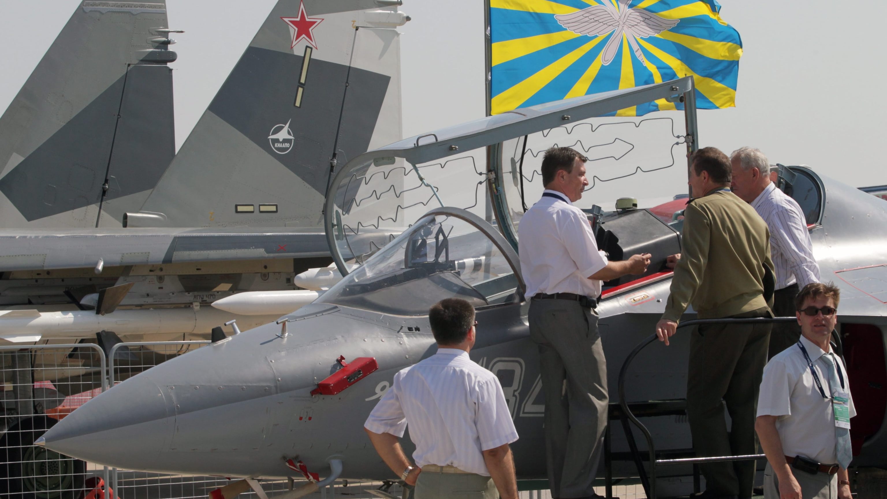 Mosca svela lo Yak-130M: così rilancia il suo caccia “low cost” contro l’Occidente