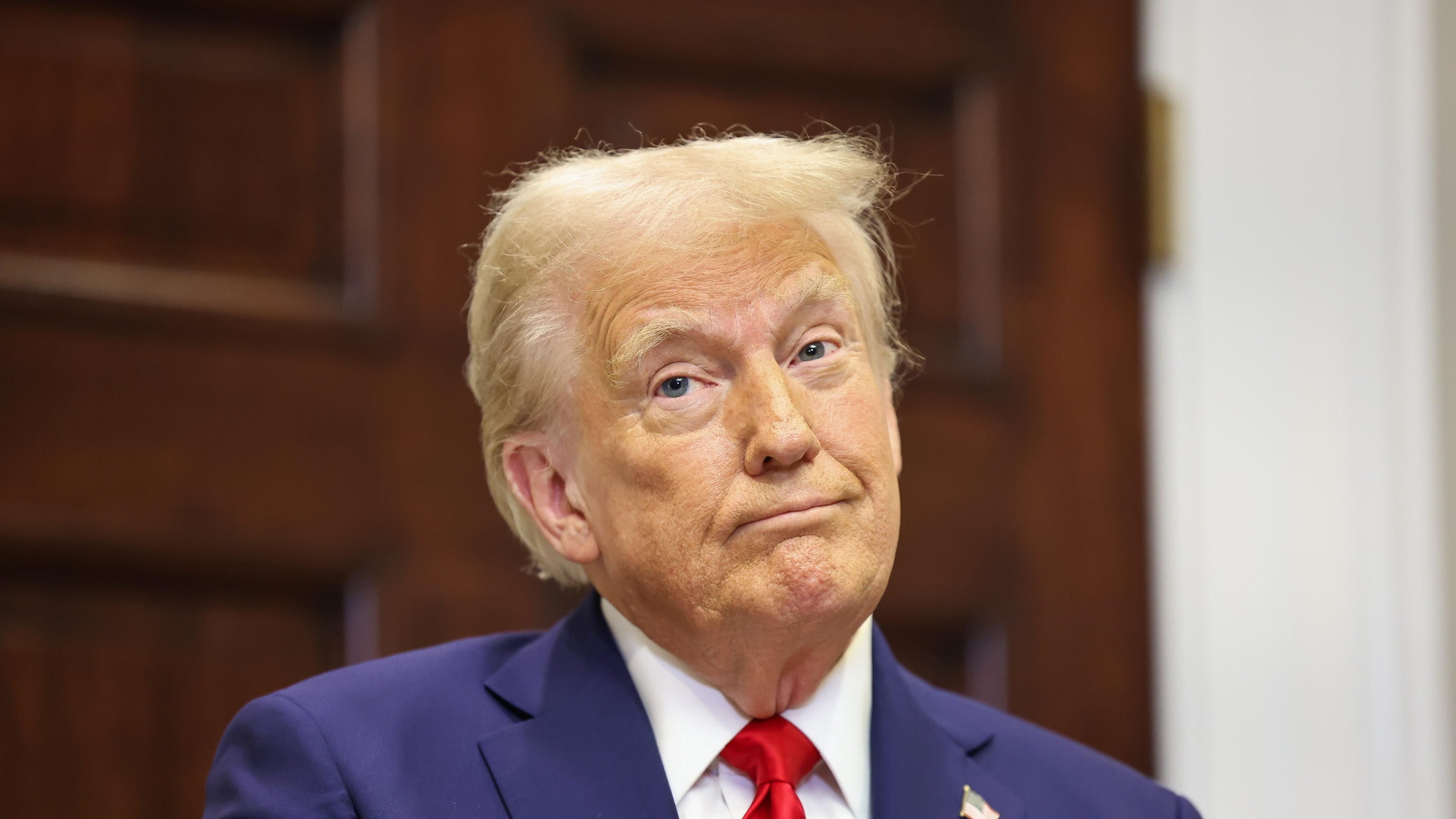 "Trump ci fa la pipì in testa", gli antifa razzisti e Musk: quindi, oggi...
