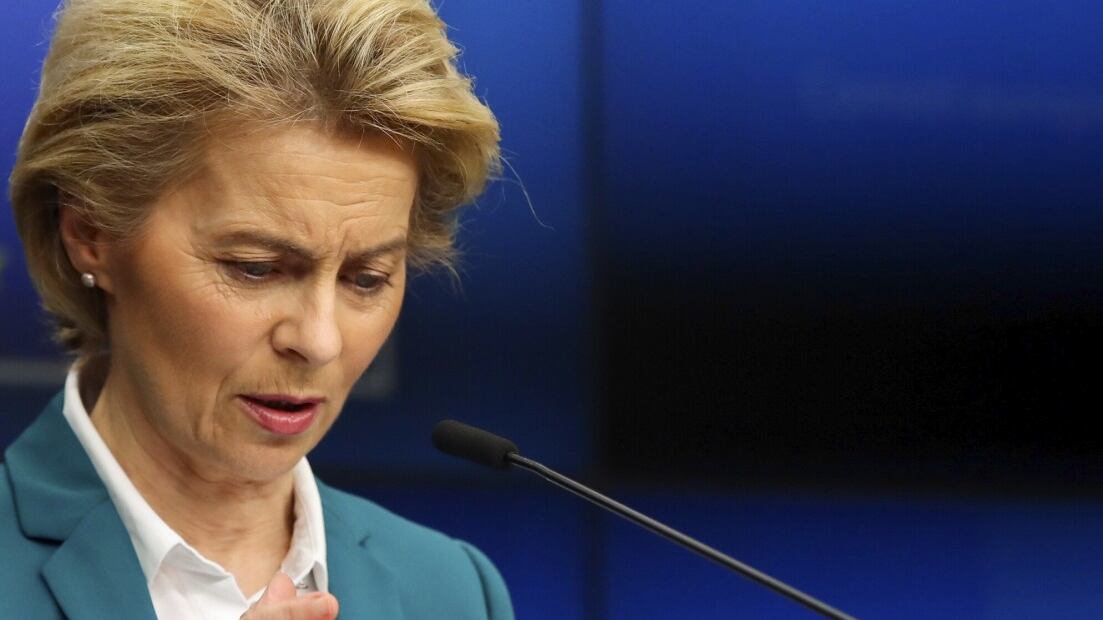 Von der Leyen boccia i coronabond: "Uno slogan, non ci lavoriamo"