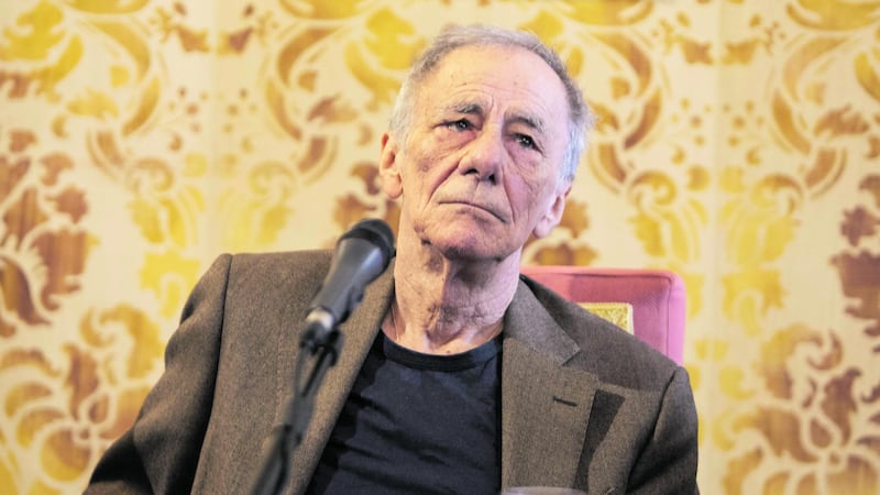 Roberto Vecchioni e la diffamazione a Geronimo La Russa: il cantautore rinviato a giudizio
