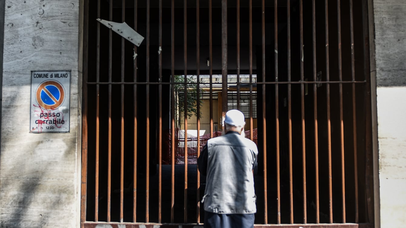 "Viale Jenner va chiusa". I residenti esasperati si affidano a Salvini