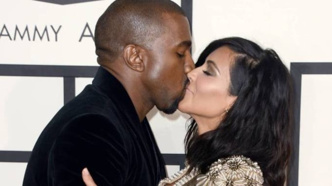 Kim Kardashian pone fine alla lite tra il marito e Amber Rose, con un selfie