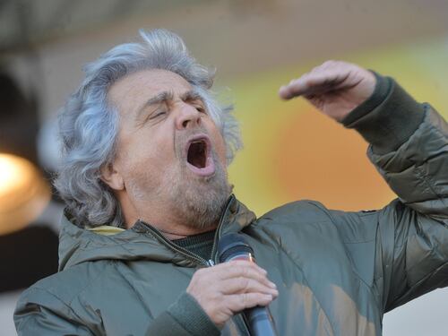 Grillo: "Da Renzi sorpresina? No solo scoreggina"