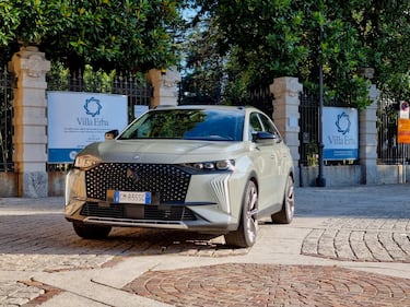 DS 7 E-Tense 4x4, da Milano a Cernobbio: guarda la gallery 10