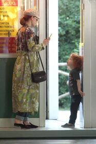 Gabriella Pession al parco con il figlio Giulio 9