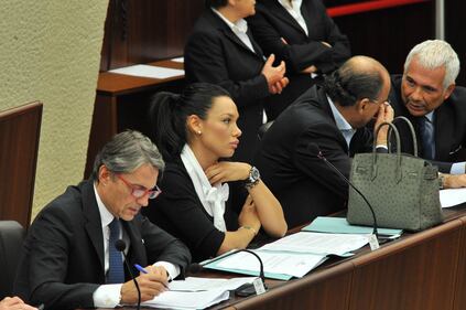 Nicole Minetti interviene in Consiglio regionale 4