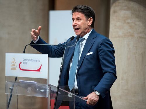 Conte perde già deputati "Dove andiamo con lui?..."
