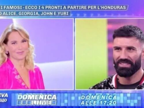 Isola dei Famosi, John insulta la D'Urso. Alda D'Eusanio: "Sei un imbecille"