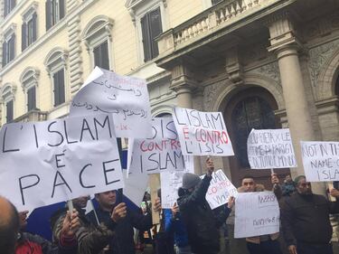 I musulmani scendono in piazza contro l'Isis 9