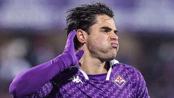 La Fiorentina rimonta due volte e passa il turno ai rigori: super Parma, ma la Viola non molla