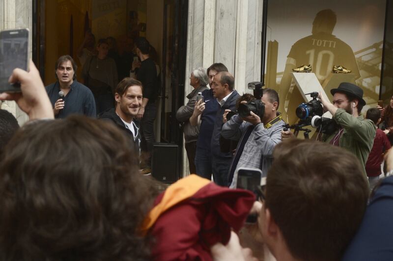 Le nuove scarpe di Totti 9