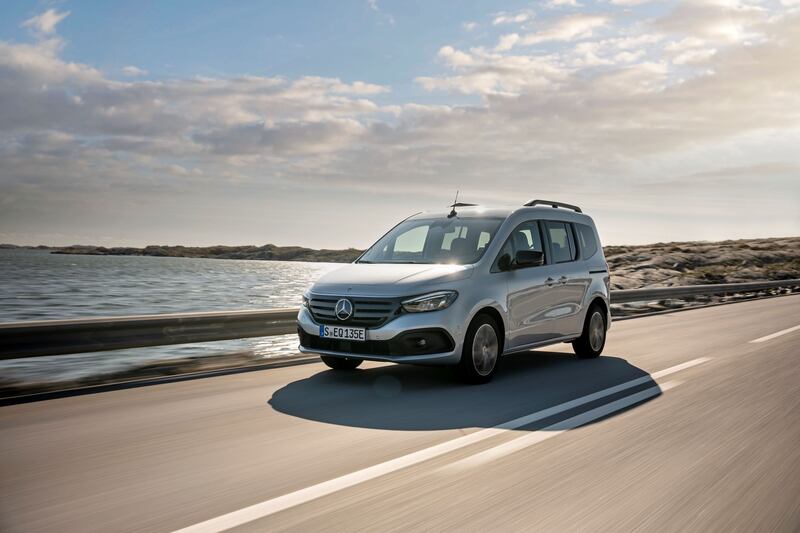 Mercedes-Benz EQT, versatilità al potere: primo contatto