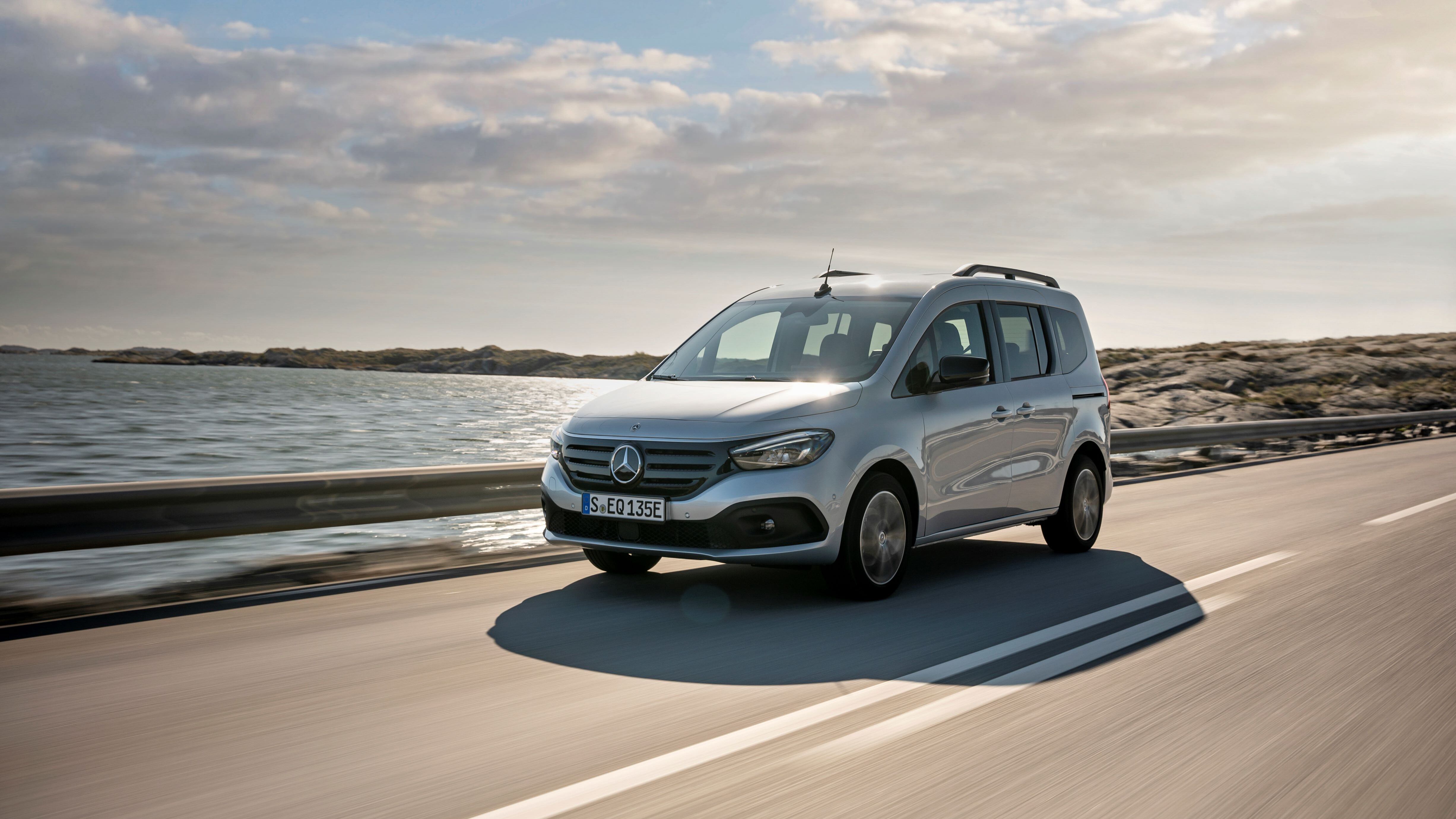 Mercedes-Benz EQT, versatilità al potere: primo contatto