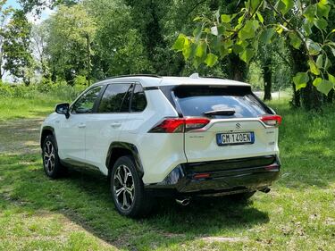 Nuova Suzuki Across, guarda le immagini  9