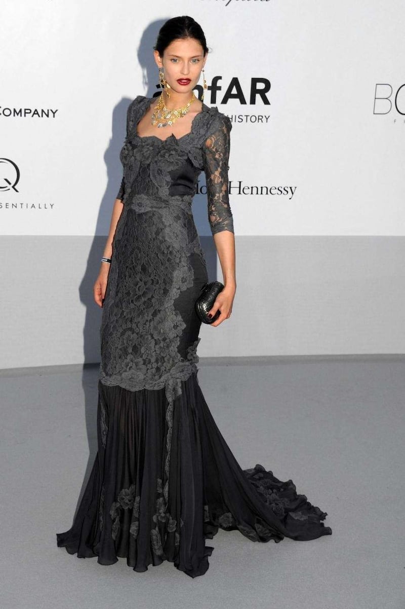Bianca Balti, i look sexy 9