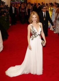 Kylie Minogue sexy in vista del Natale 9