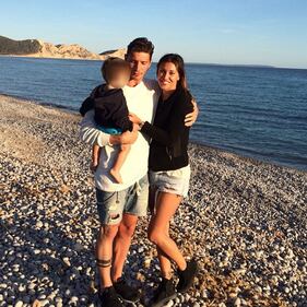 Mare, relax e famiglia per Belen 4