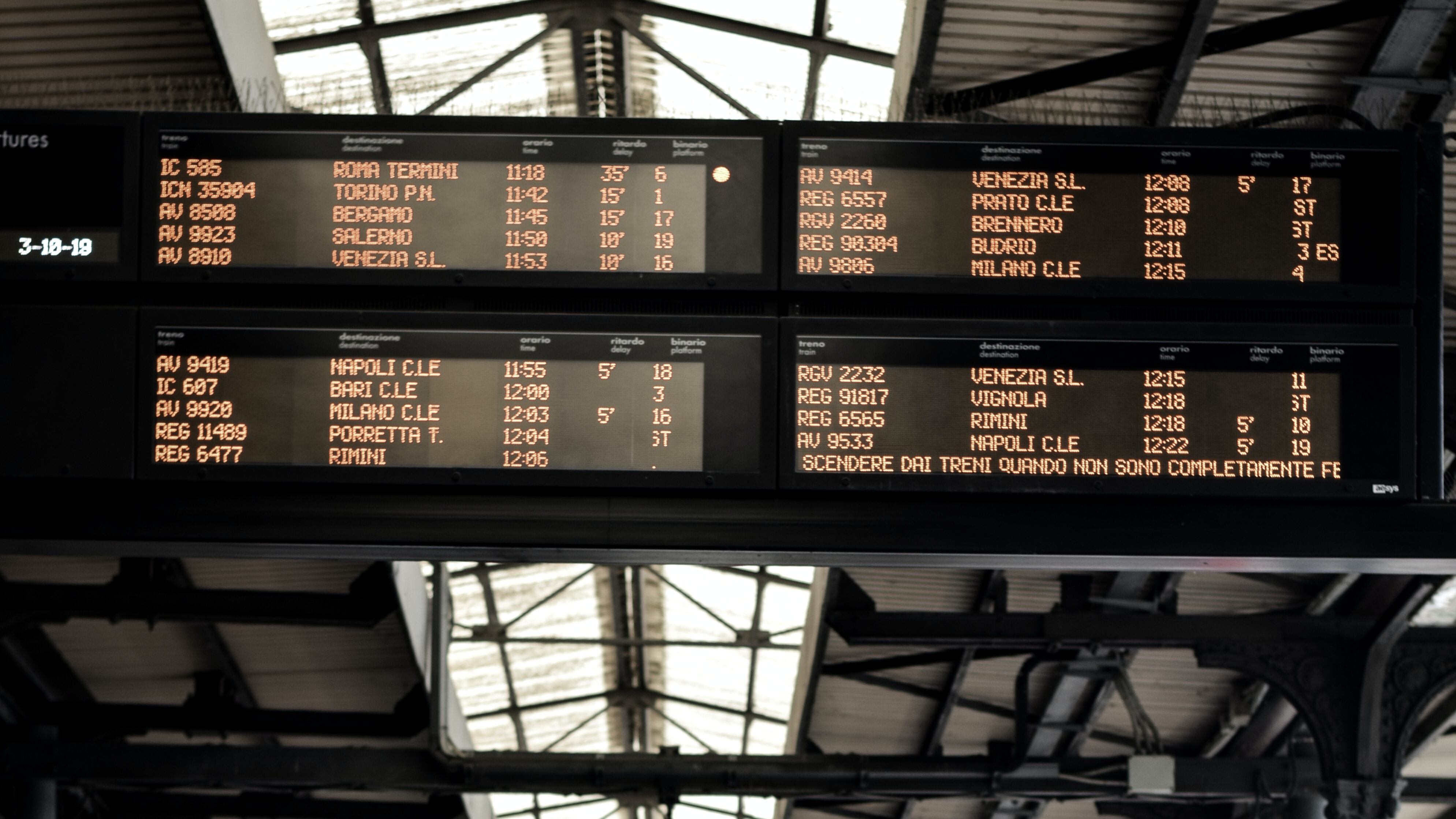 Caos treni, ecco il piano anti ritardi
