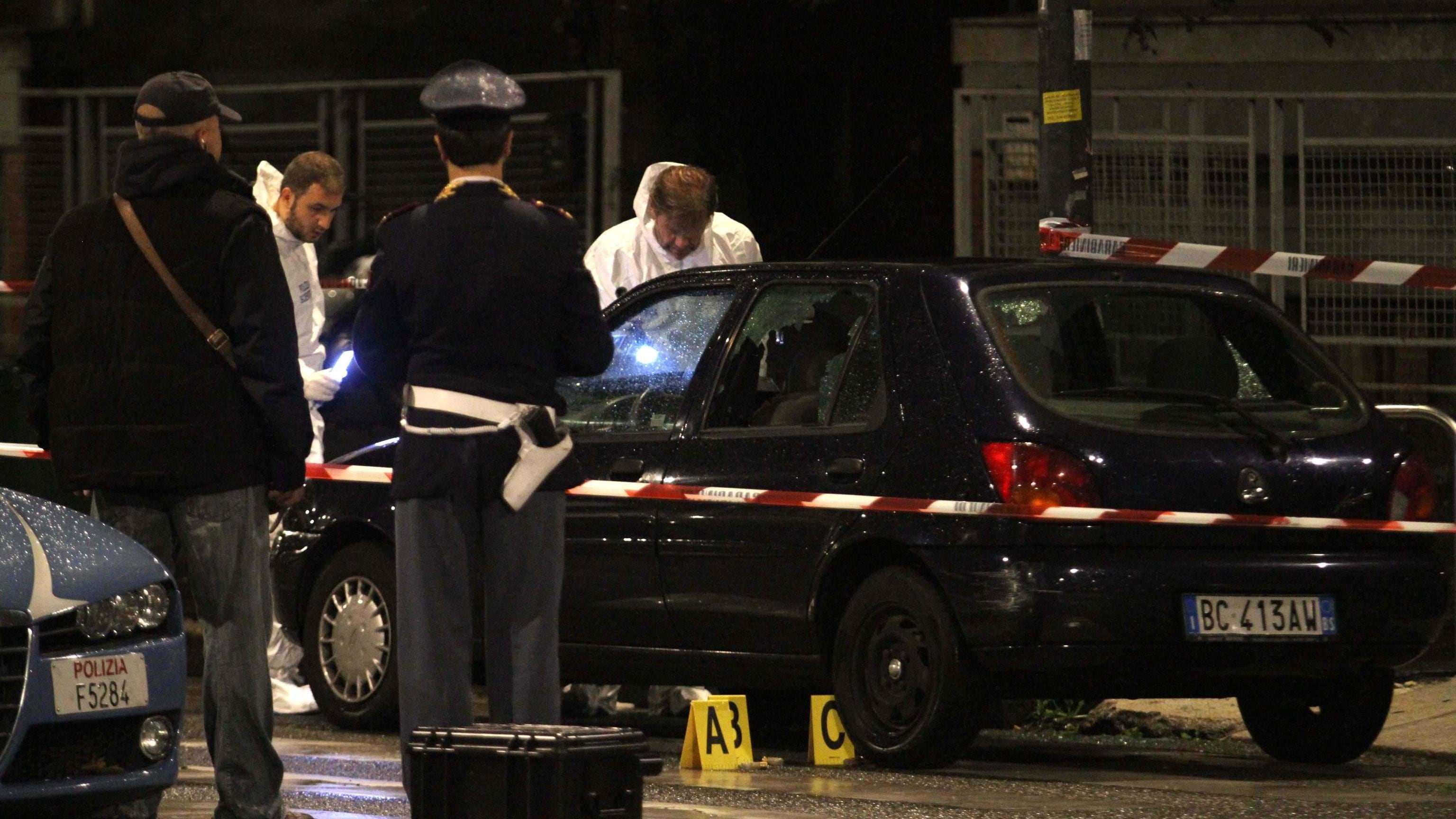 La sfilata di assessori a Quarto Oggiaro: «Basta con il degrado»