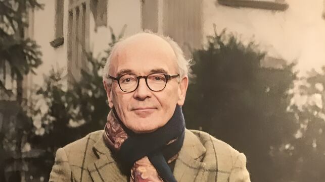 "Krass" di Martin Mosebach: tra narcisismo e illusione del potere, la magia di una scrittura che incanta